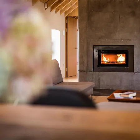 Holiday home Swallow